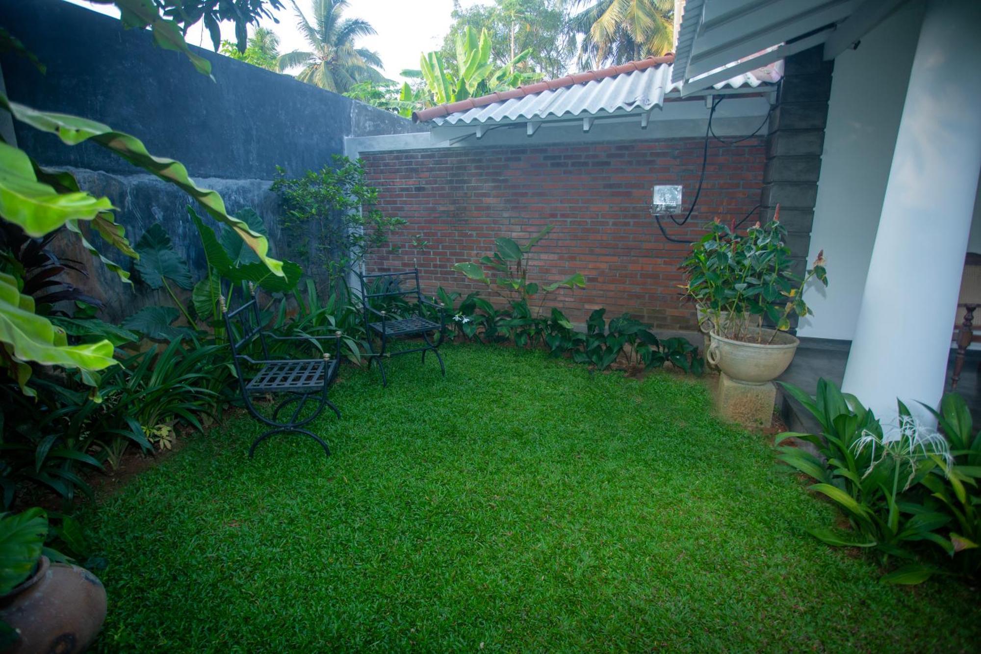 Dhyana Villa อัมบาลังโกดา ภายนอก รูปภาพ