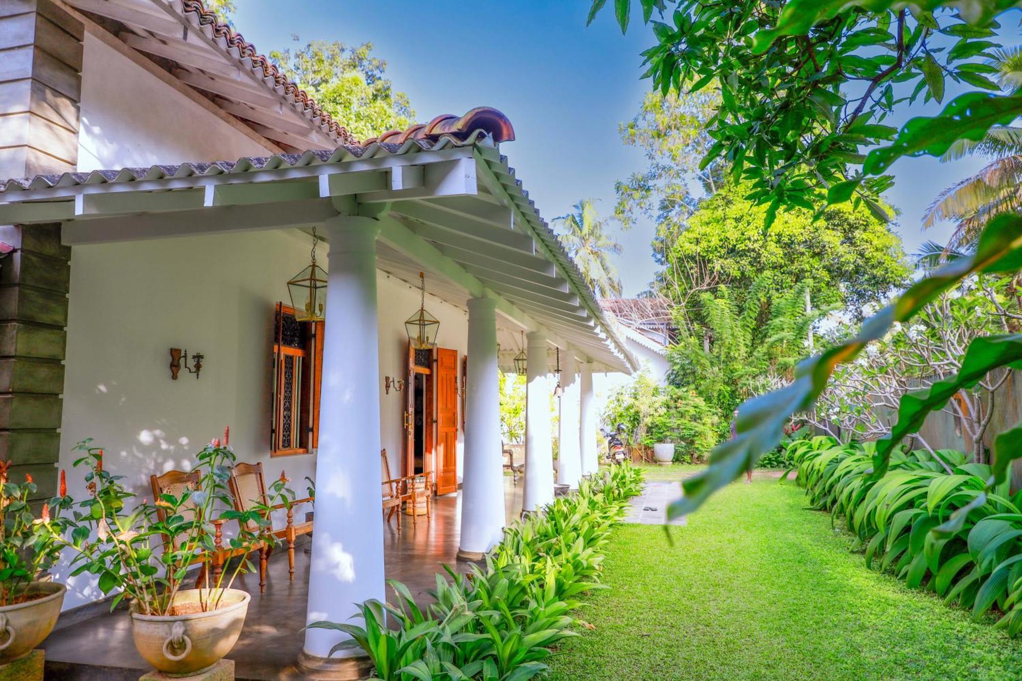 Dhyana Villa อัมบาลังโกดา ภายนอก รูปภาพ